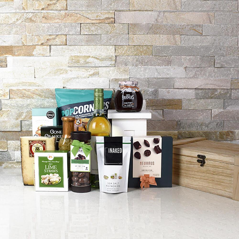 HEAVENLY GOURMET GIFT BASKET WITH WINE