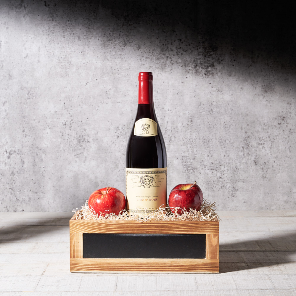 McIntosh Wine Basket, wine gift baskets, gourmet gifts, gifts, fruit, wine