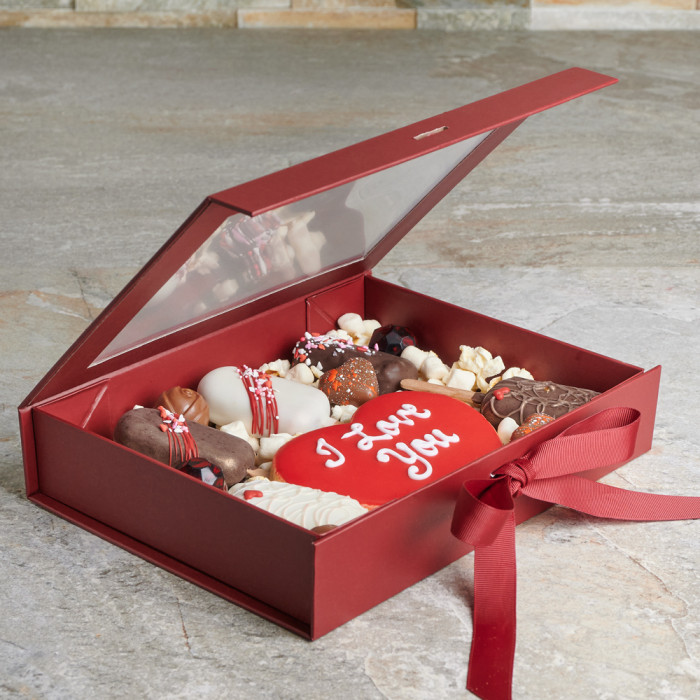 Cutie Pie Valentine Hamper Order Online Bangalore | Valentine Gift Box