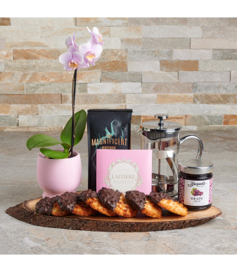 Gourmet Coffee & Macaroons Gift Basket