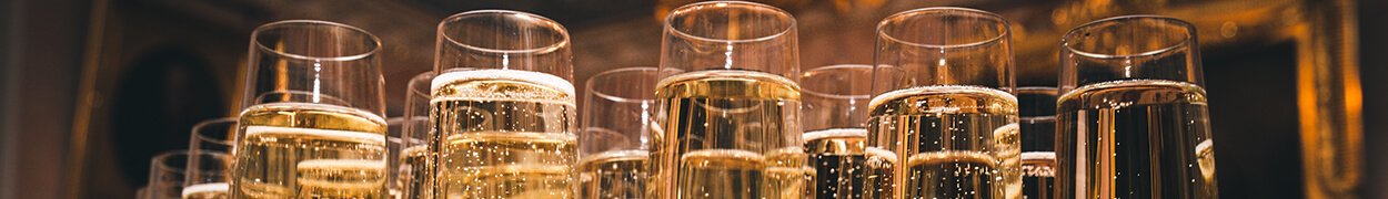 CHAMPAGNE AND SPARKLING WINE GIFTS