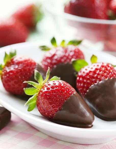 Chocolate Dipped Strawberry Gifts