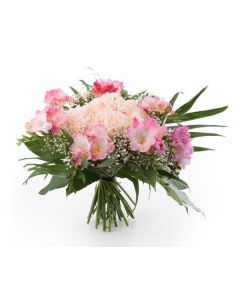 Floating on a Cloud Pink Bouquet