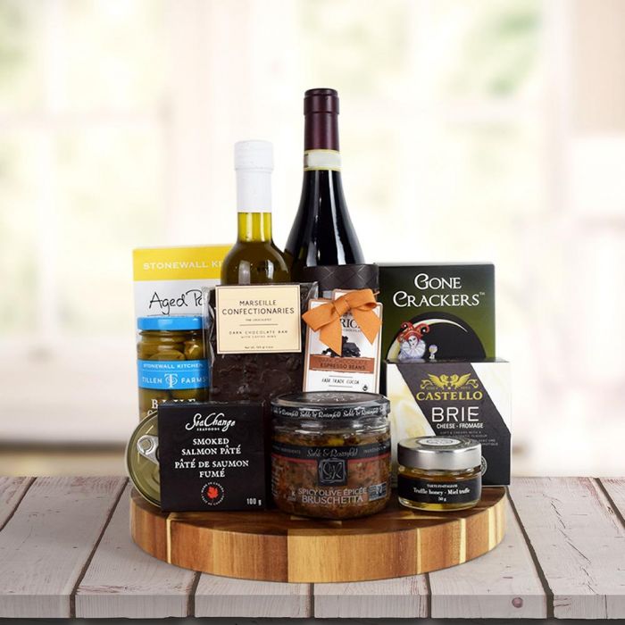 Gourmet Grandeur Wine Gift Basket HAZELTON'S USA