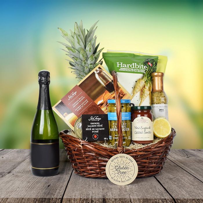 FAMILY’S DAY OUT GIFT BASKET WITH CHAMPAGNE HAZELTON'S USA