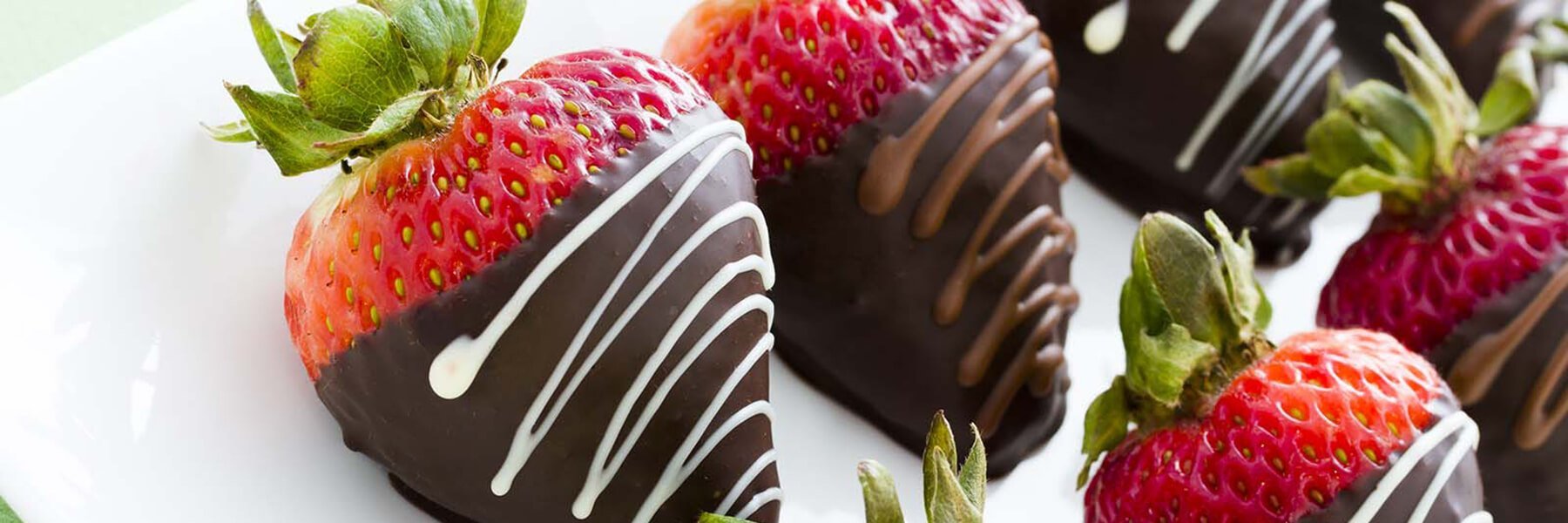 Chocolate Covered Strawberries & Fruit Gifts